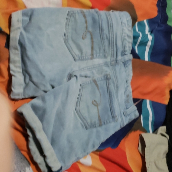 Shorts - Picture 2 of 2